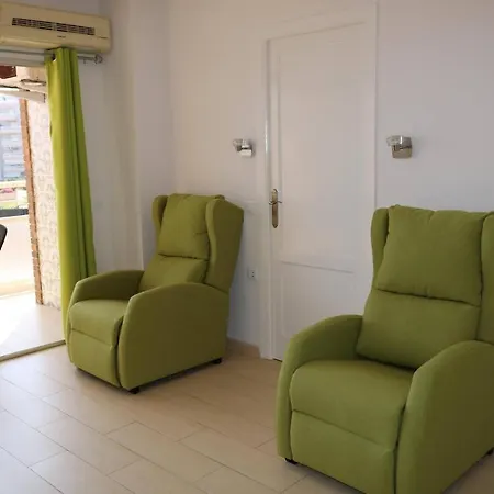1 Bedroom With Sea Views *